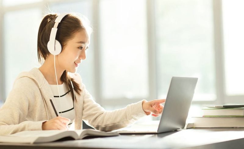 online-studentb54066987bcb48e5a9ac0ab414a0716a